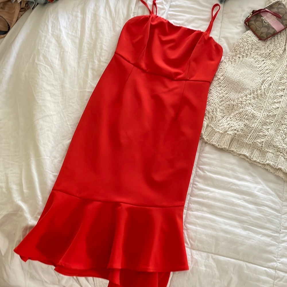 Like new! Red Lulus dress with Ruffle